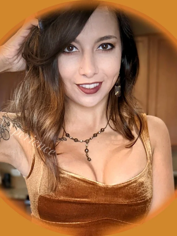 aly~𝔻𝕚𝕣𝕥𝕪𝕋𝕒𝕝𝕜🫦𝘘𝘶👑𝘯