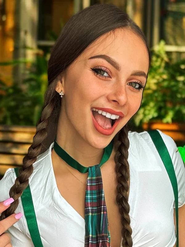 Sophia Reed 🌷