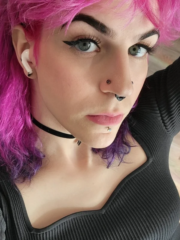 amy ivy🤍🕳🏳️‍⚧️