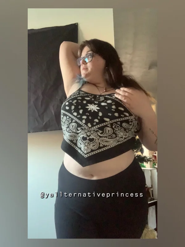 Yallternative Gal
