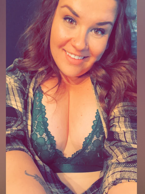 DM ME  🌼🌱🪩Ava ur bbw Canadian gf