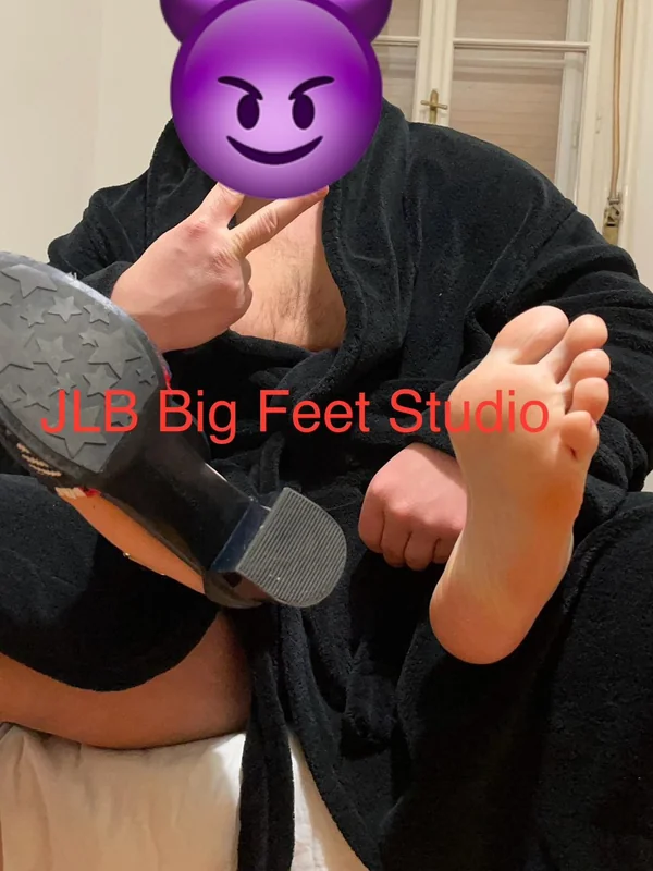 JLB Big Feet Studio