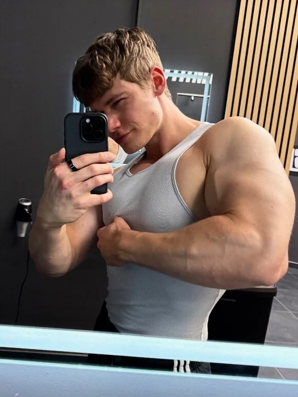 Blondfitboy