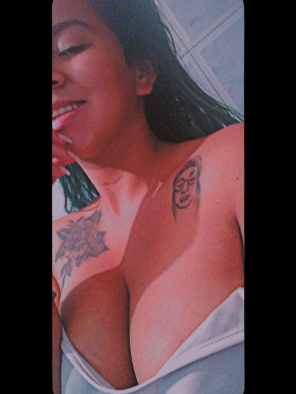 Cailyn_Hot.