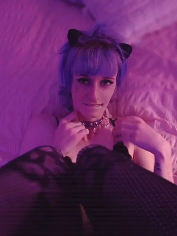 🏳️‍⚧️ Cassie Moans