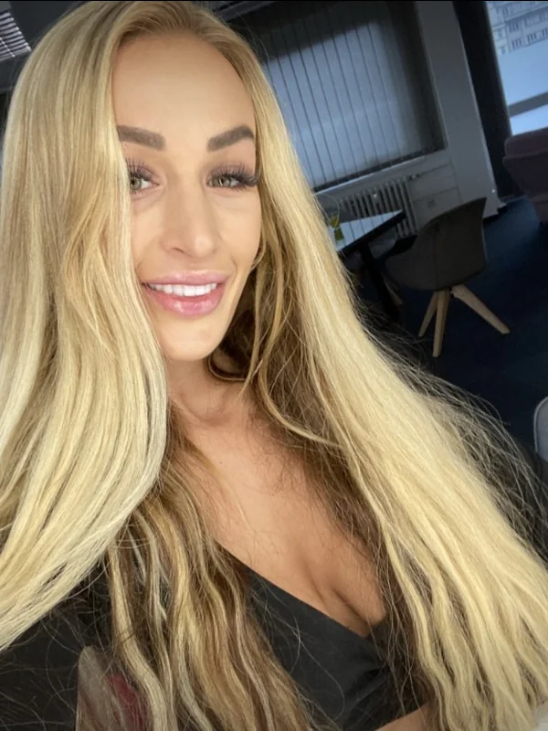 Wild Fantasy Daisy 🖤✨