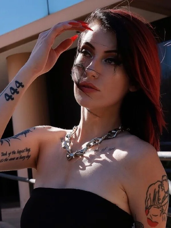 𝑪𝒉𝒆𝒓𝒓𝒚 𝑾𝒊𝒏𝒕𝒆𝒓𝒔 ♡