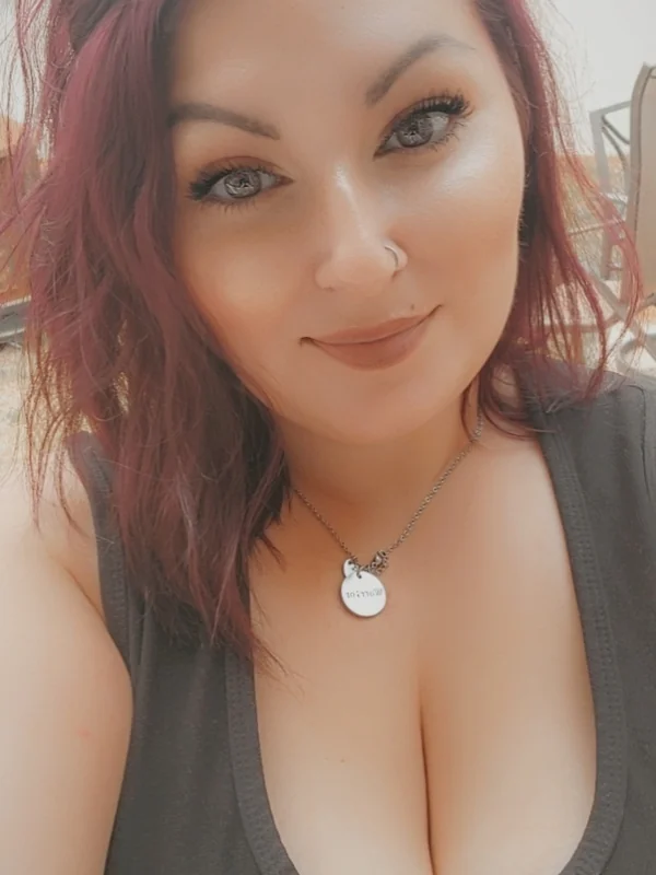 Curvy browneye baby