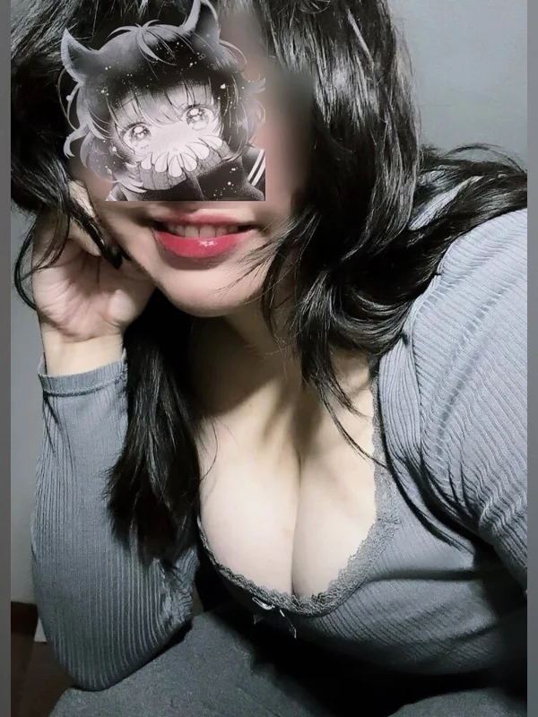 ✧ 𝖇𝖑𝖔𝖔𝖉𝖞 ✧
