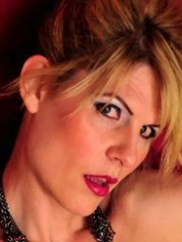 Delia DeLions