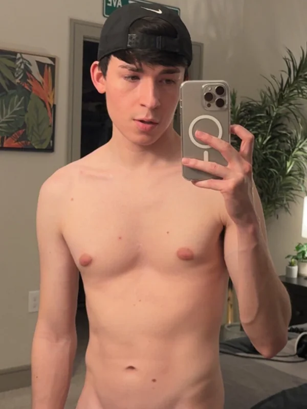 Devin Holt