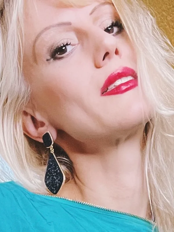 Mistress Karin von Kroft 💋