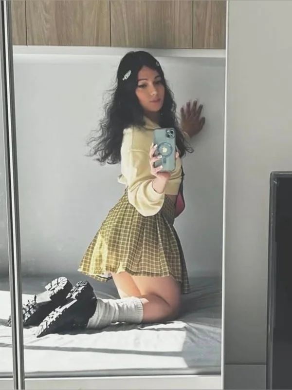 Miss Dulce Abril