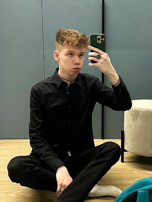 Elliot Mars