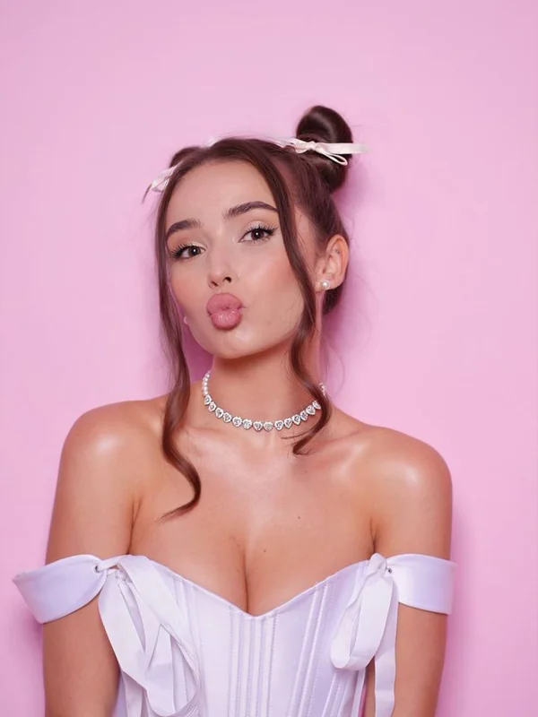 🍒 𝐄𝐑𝐈𝐊𝐀 🍒 𝕡𝕖𝕣𝕗𝕖𝕔𝕥 𝕘𝕚𝕣𝕝 😍