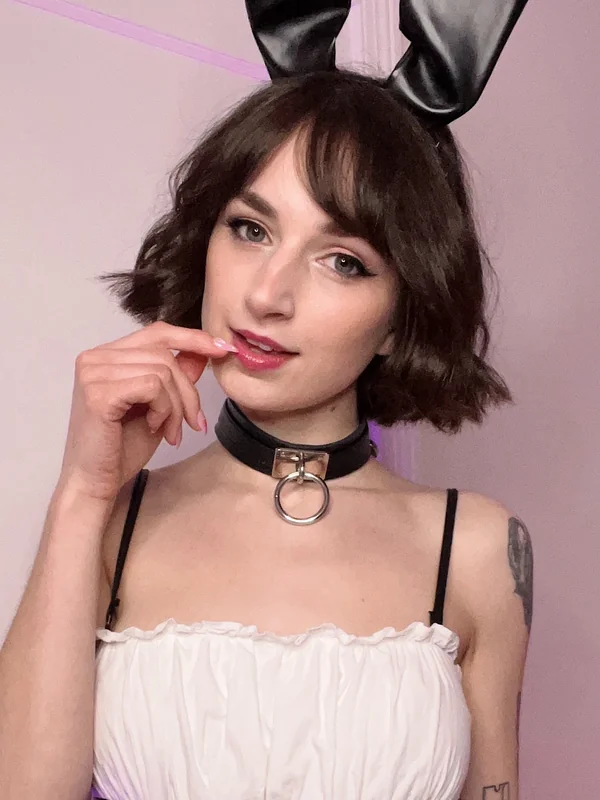 🌸 Flora Rodgers