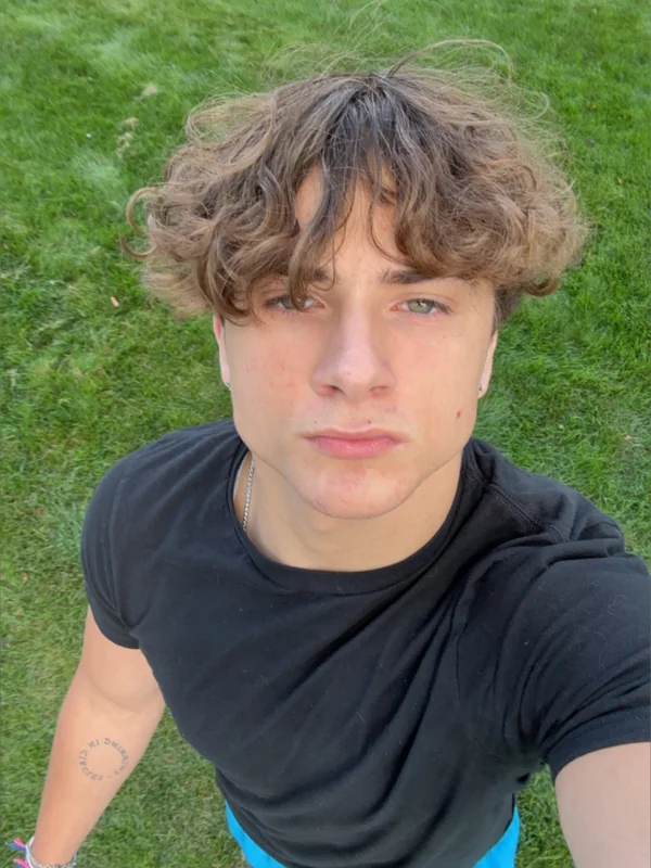 Johnny 18+ free