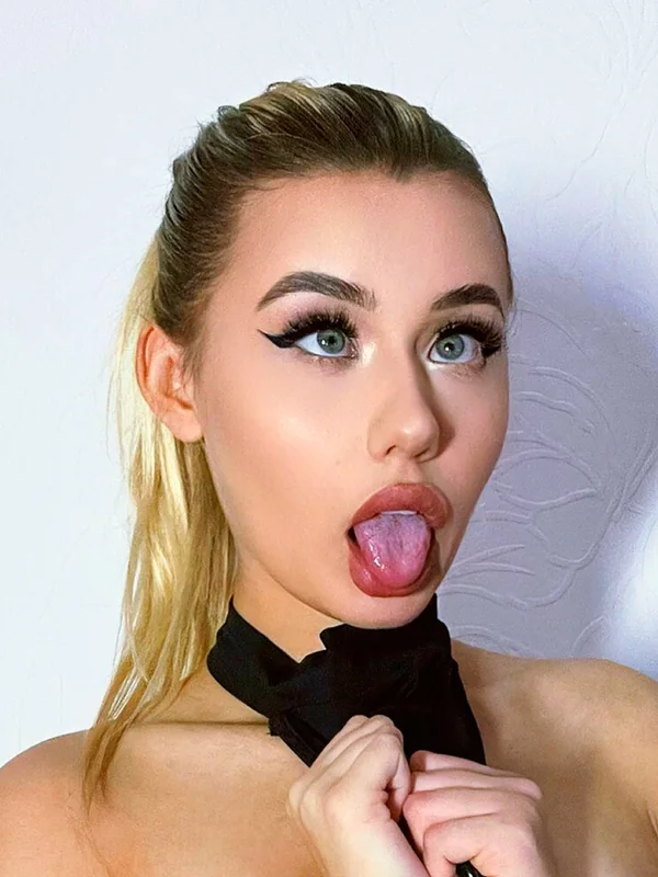 Sweet &amp; Innocent Amber 😇