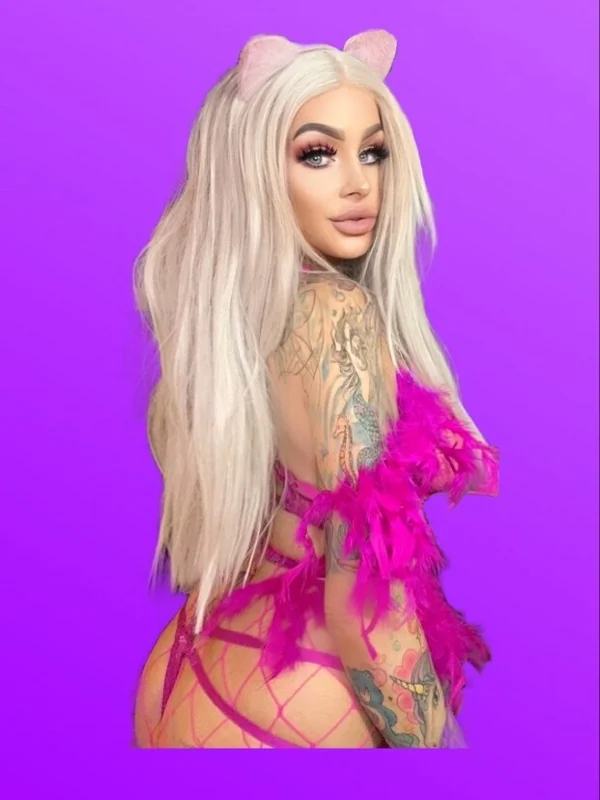 FREE NUDES!