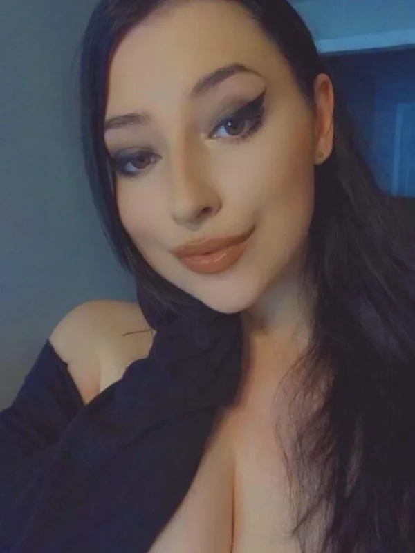 Miss Venom 🦇 21+