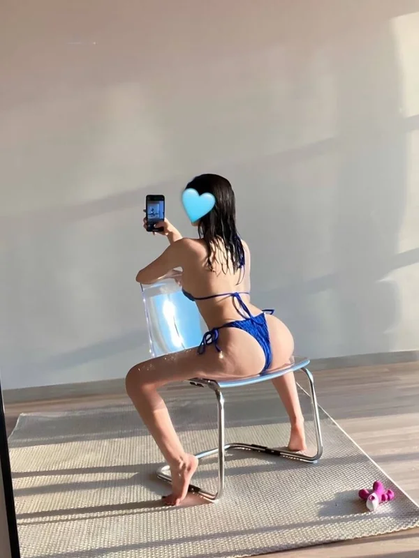 selen akyüz