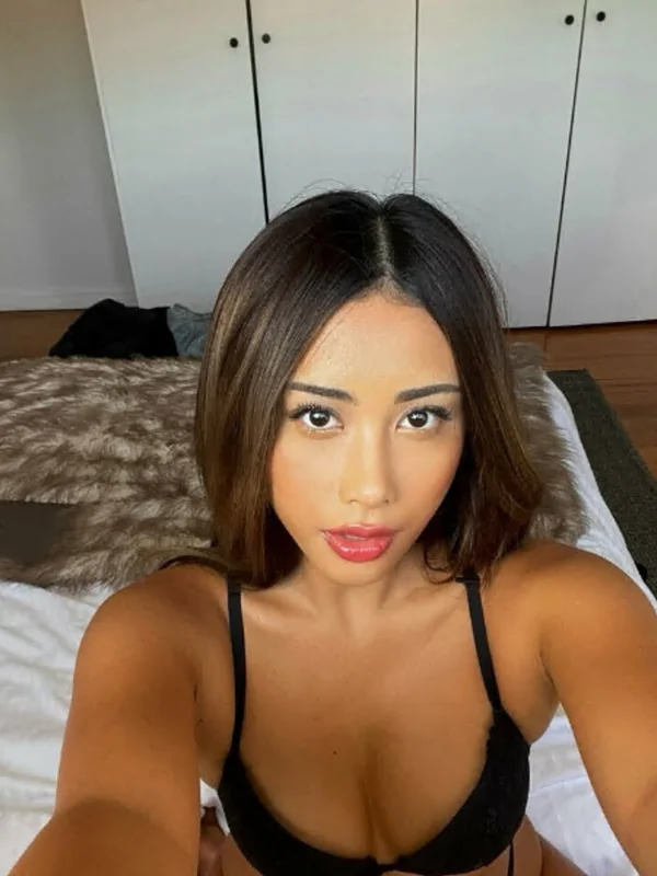 Kara J Lee