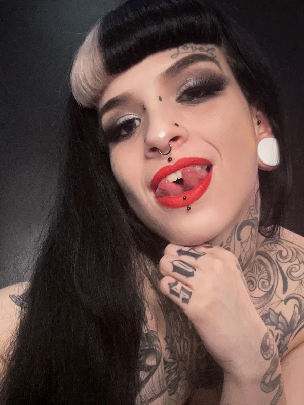C a l l i n a • Vamp Queen