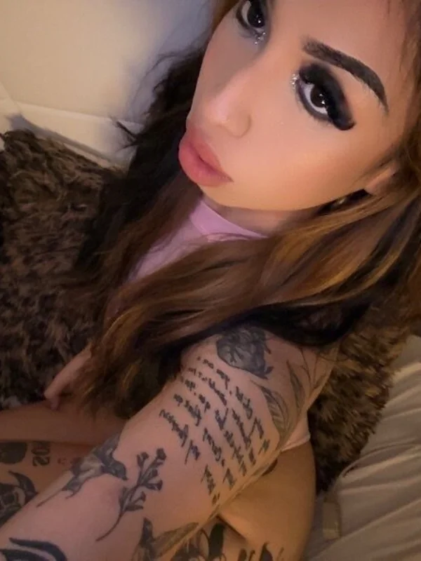 You can call me J 💋