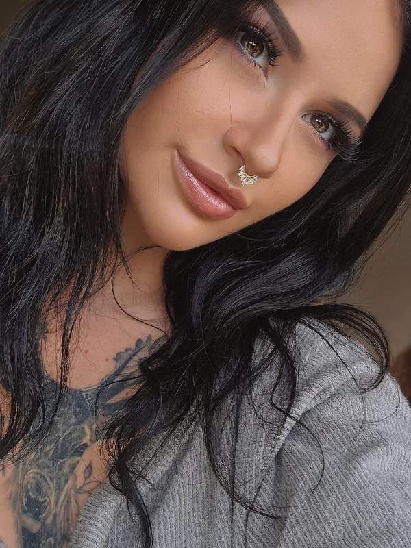 𝑲𝑨𝒀𝑳𝑬𝑰𝑮𝑯 𝑮𝑰𝑩𝑩𝒀 🖤