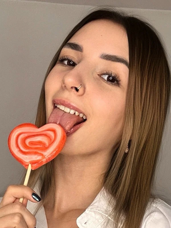 Kira 🧚🏻‍♀️