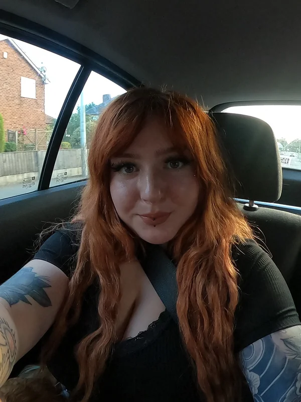 LEXI IVY GREEN ༼ つ ◕_◕ ༽つ💚