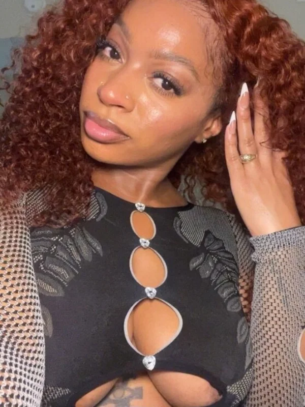 𝙻𝚒𝚊 𝙱𝚊𝚗𝚔𝚜