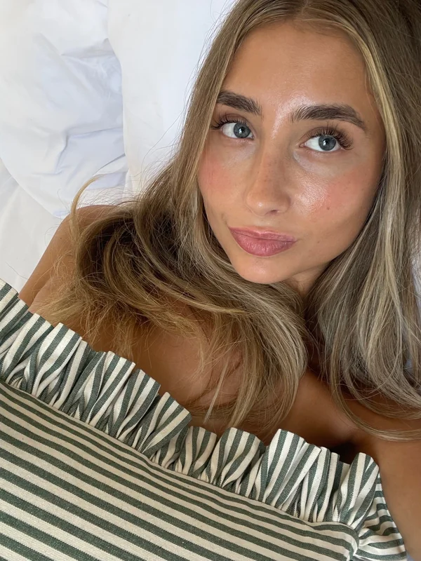 Lily Phillips