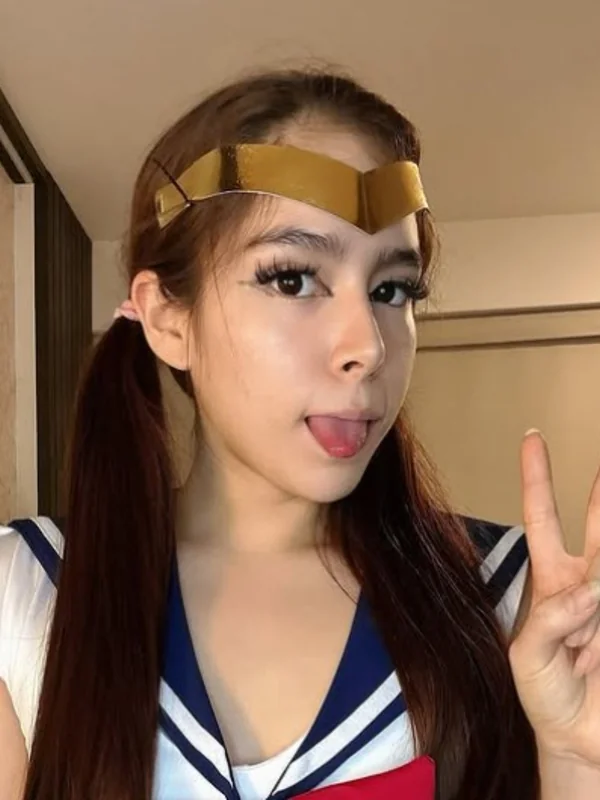 Lola Petite