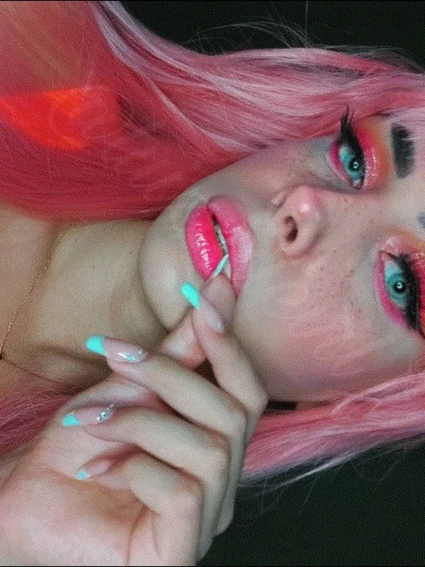 SEXTING , VIDEOCALL 💦 check Dm 🔥
