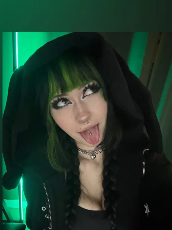 Milky 🖤