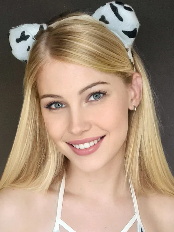 Maddee May