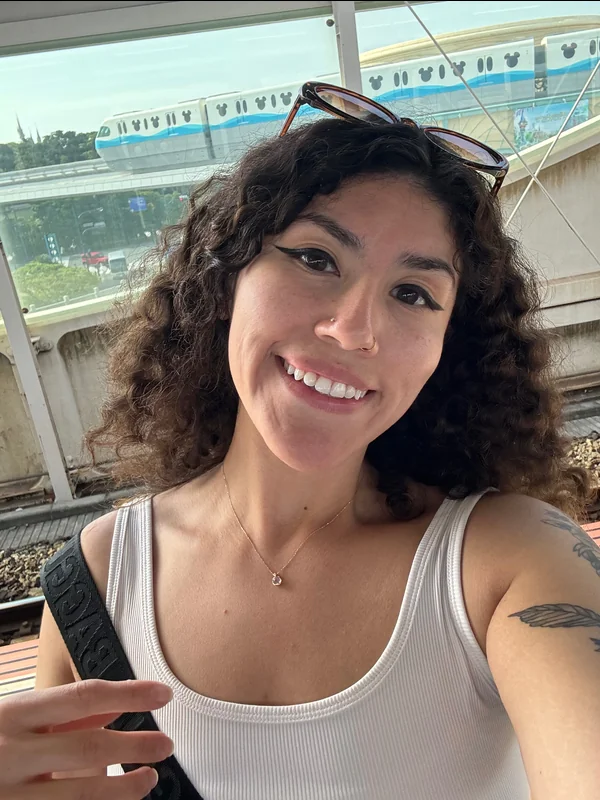 Mel ✨