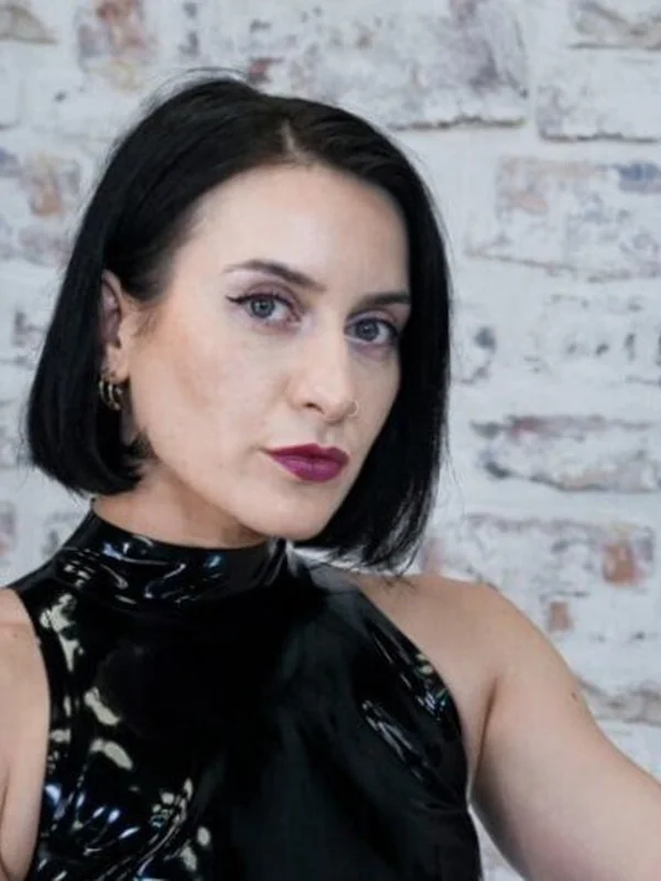 Miss Flora Femdom / Fetish / Lesbian /Bi