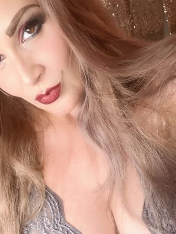 Miss Whitney Morgan Custom Fetish Clips