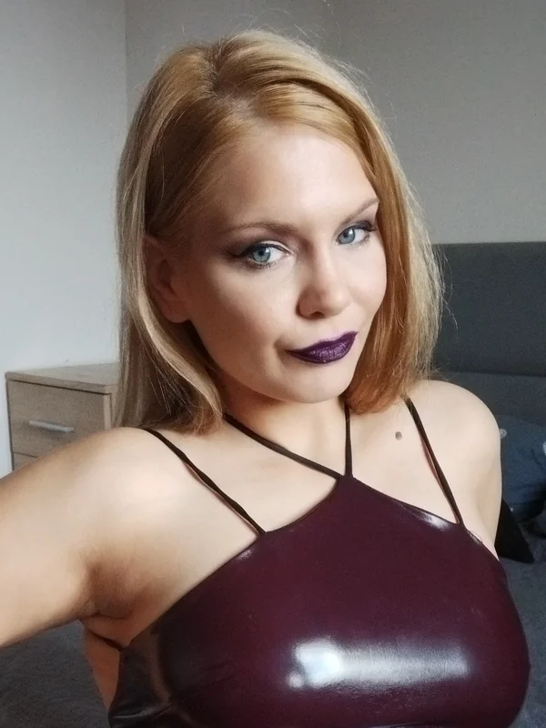 Mistress Evil Elsa