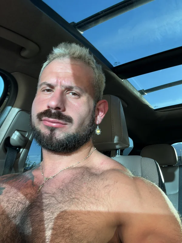 Short King, Big Cock