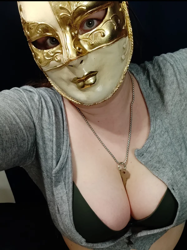 MyMaskedMistress