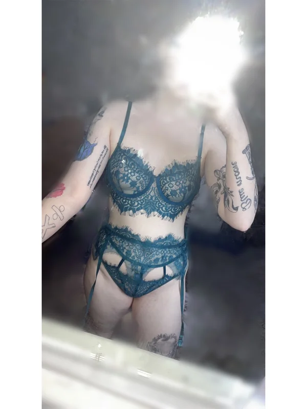 $3 SALE Naughty Gurl