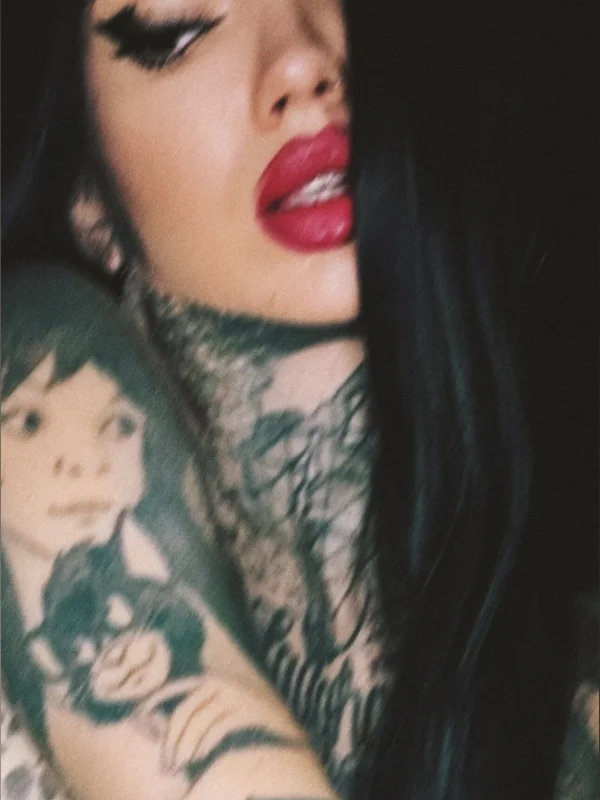 Nia Suicide