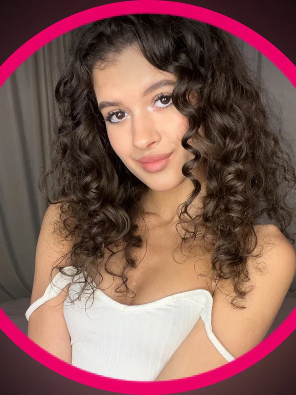 𝙉𝙞𝙠𝙖 𝘿𝙚𝙫𝙞𝙨 💖