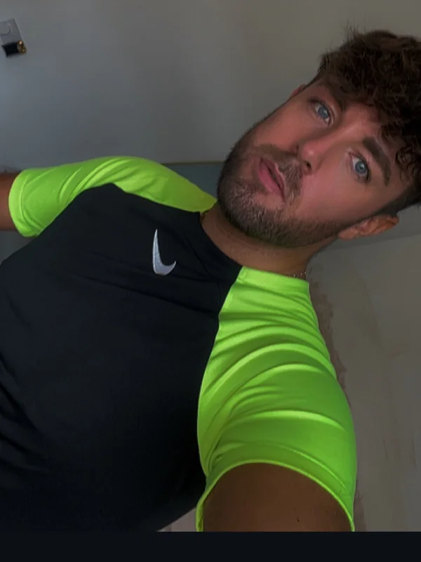 AIRMAXFEETUK19