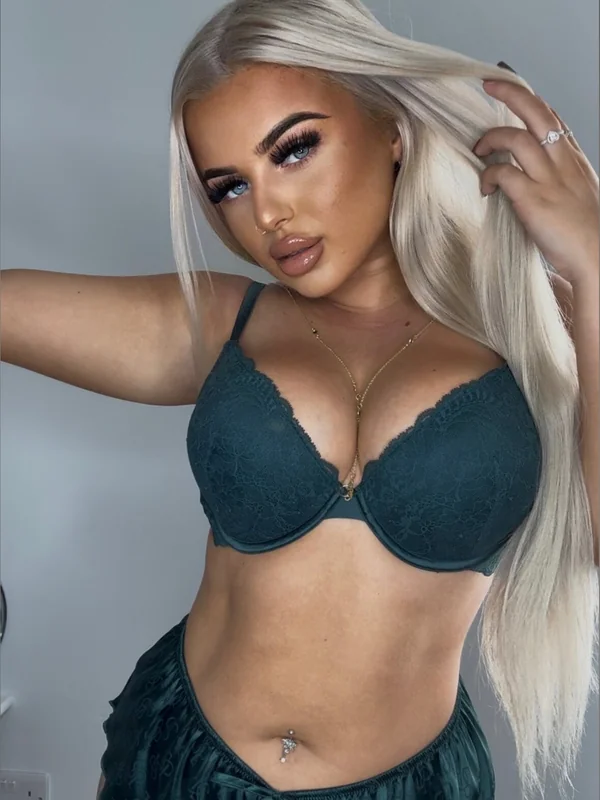 Niamh 🍀