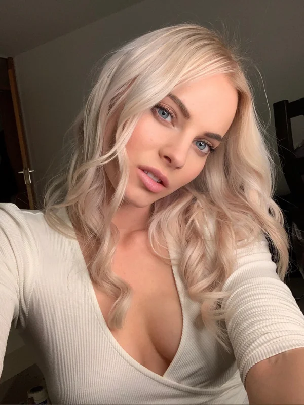 Peyton 💗  (#1 NAUGHTY FITNESS ⭐ ON OF)