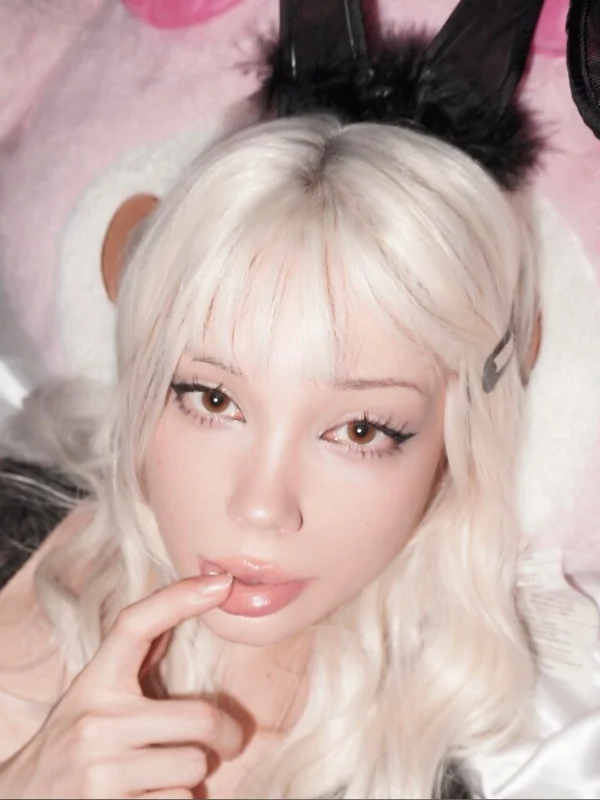 Playboy Molly ✮⋆˙